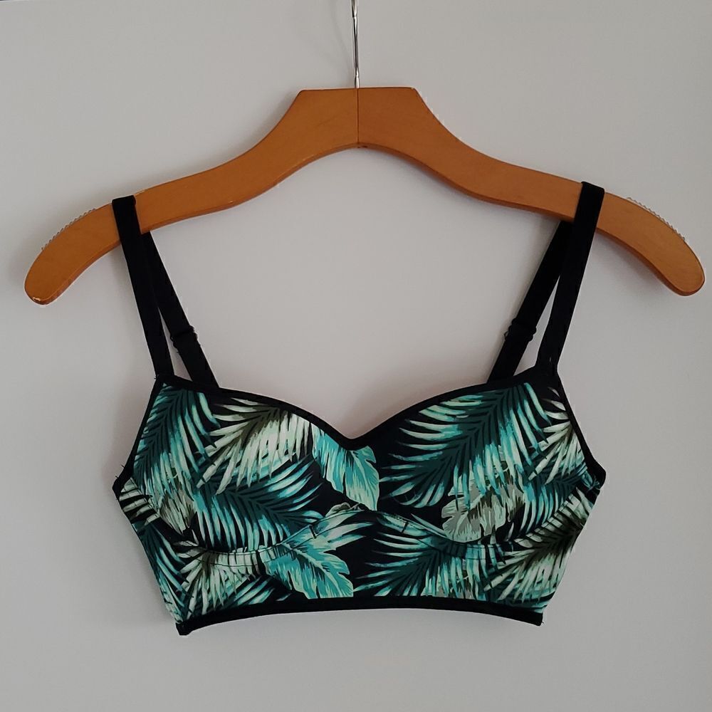 Victoria's Secret PINK Strappy Back Padded Bralette Size XS